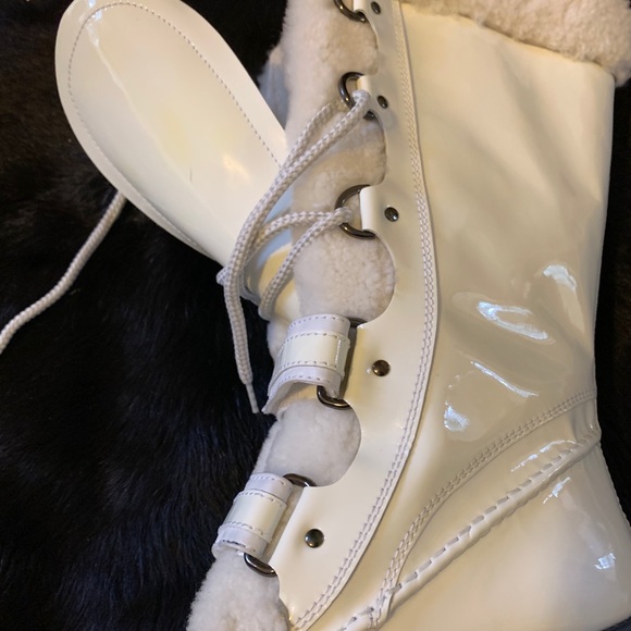 TOD’s Patent Leather Shearling Boots - Picture 10 of 12